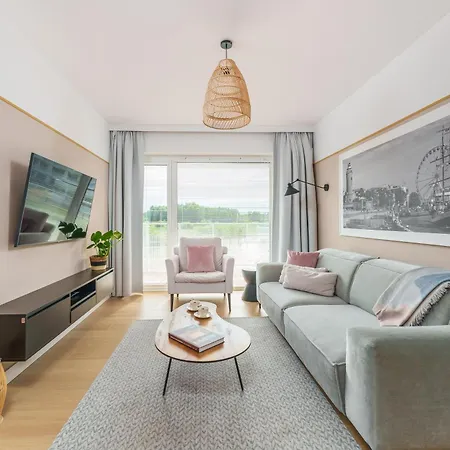 Lighthouse - Polanki Aqua - Апартаменти Колобжег