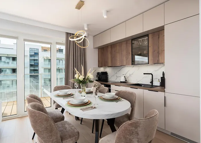 Lighthouse - Polanki Aqua -